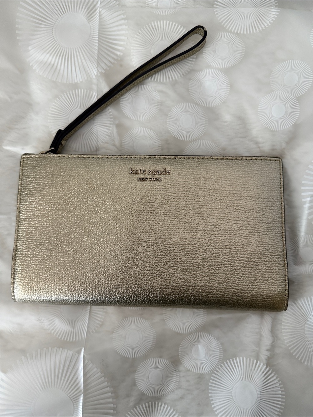 Kate Spade like new metallic gold leather wristlet clutch, 8”x4”x.05”